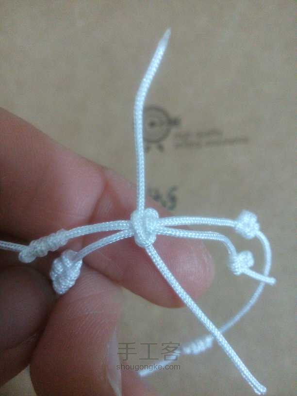 【一心一意】一根绳子做手绳 教程简单创意无限 第4步
