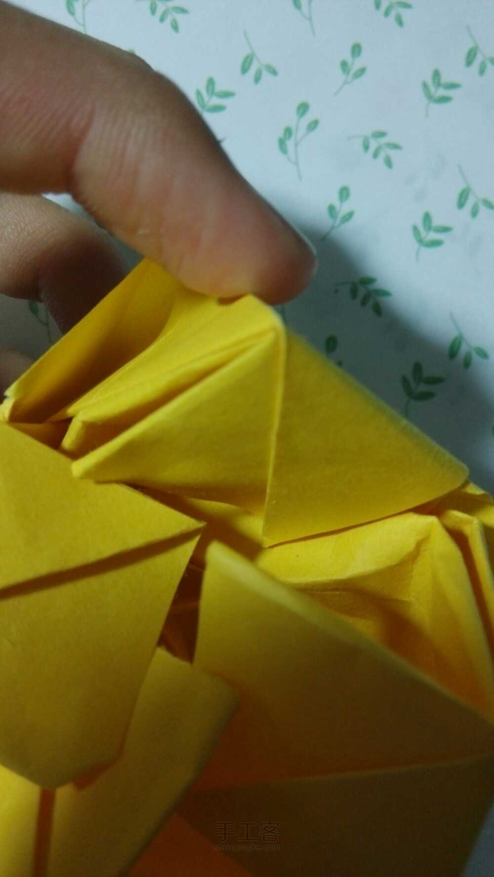 玫瑰花~(≧▽≦)/~折纸教程 第33步