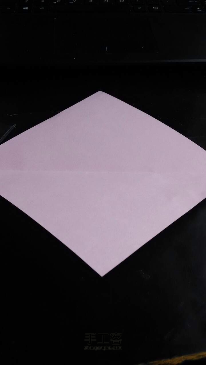 简易桃子 折纸教程 第1步
