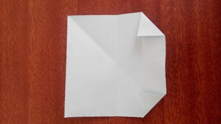 手工精致小盒子 折纸教程 第7步