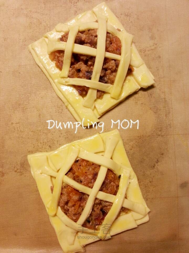 【Dumpling MOM】咸奶酪蔬菜千层小面包自制教程 第6步