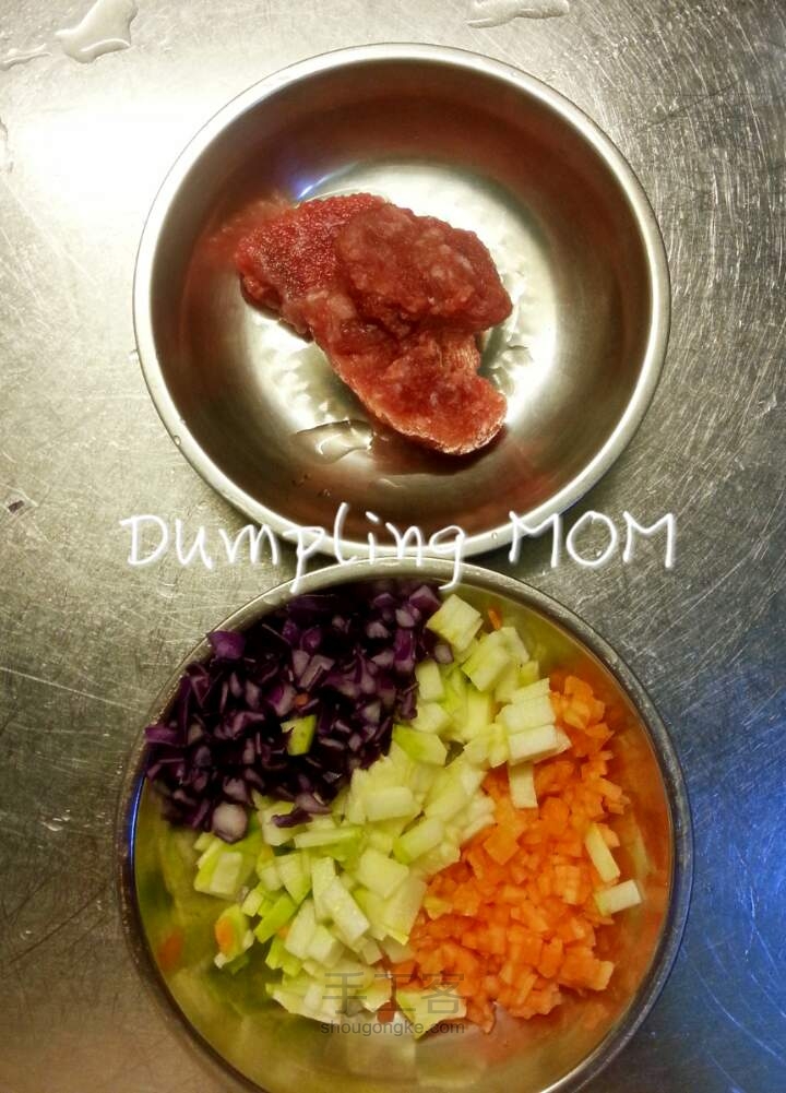 【Dumpling MOM】咸奶酪蔬菜千层小面包自制教程 第1步