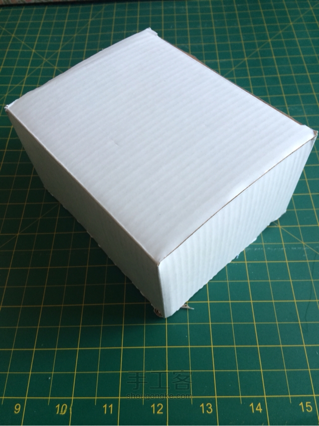 废纸盒的华丽转身—玩偶的布艺沙发 手工制作教程 第7步