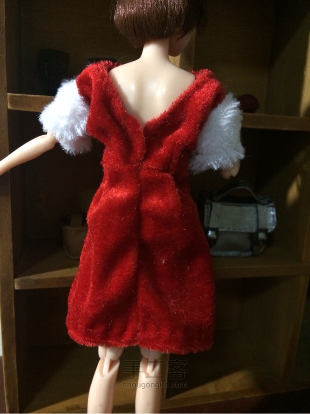 优雅的圣诞小礼服—桃子姑娘6分娃尺寸 手工制作教程
 第29步
