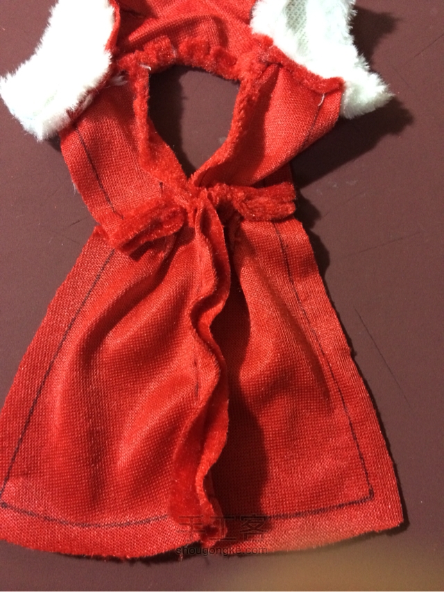 优雅的圣诞小礼服—桃子姑娘6分娃尺寸 手工制作教程
 第22步