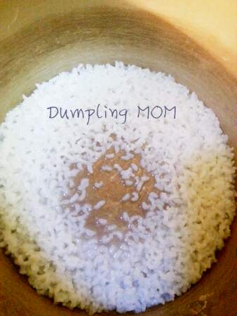 【Dumpling MOM】鱼丸蔬菜粥饭 第2步
