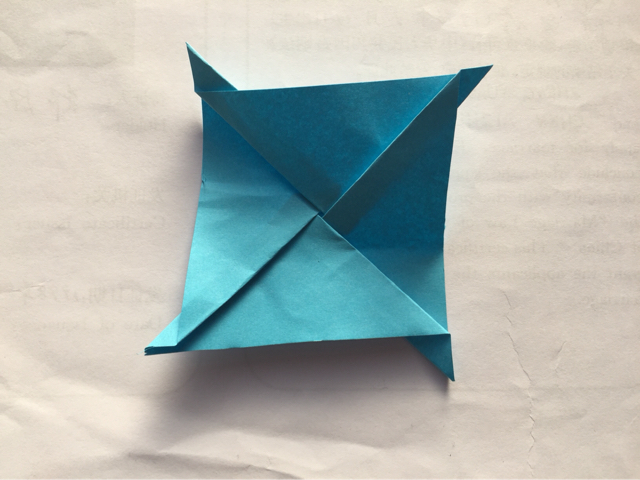 简易玫瑰折纸制作教程 第12步