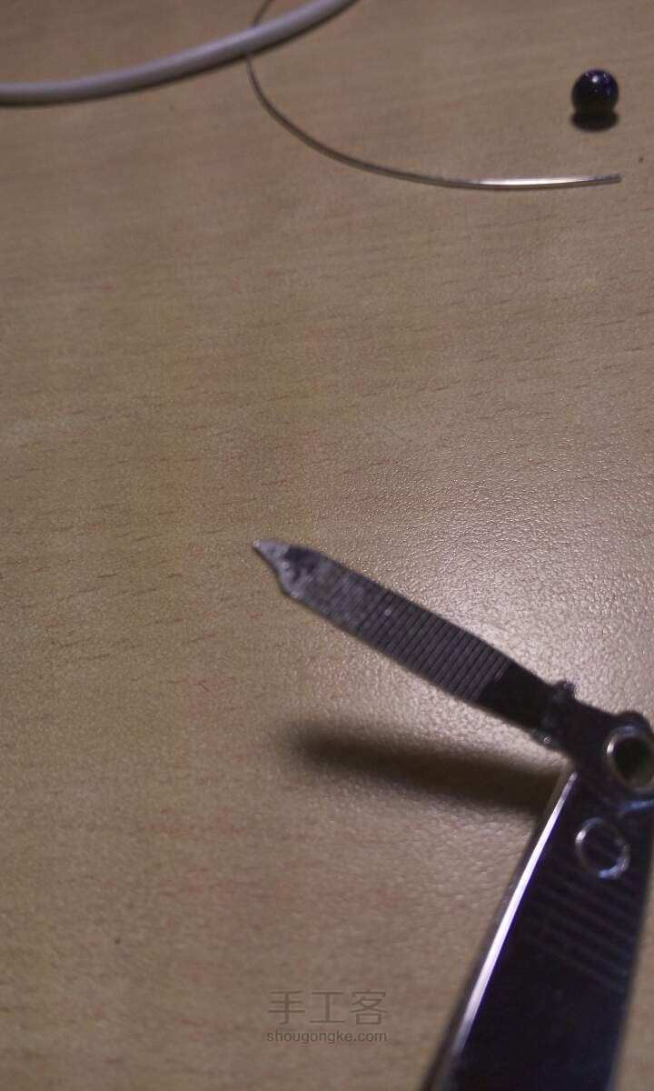 成品出售猫咪小耳钉制作教程 第7步