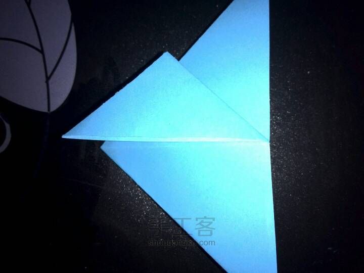 超简单的小花折纸教程 第8步