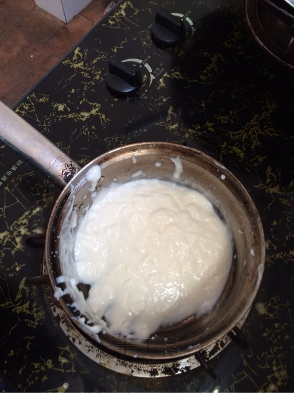 自制简单的酸奶布丁教程 第2步