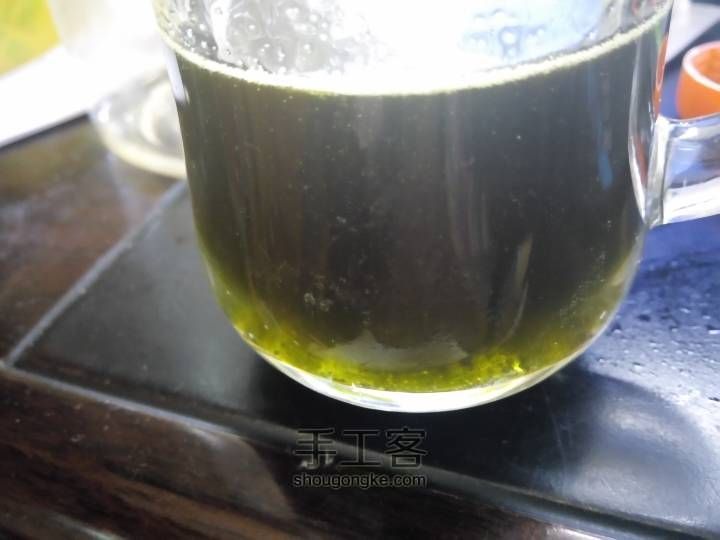 绿茶唇膏制作过程（含萃取过程） 第12步