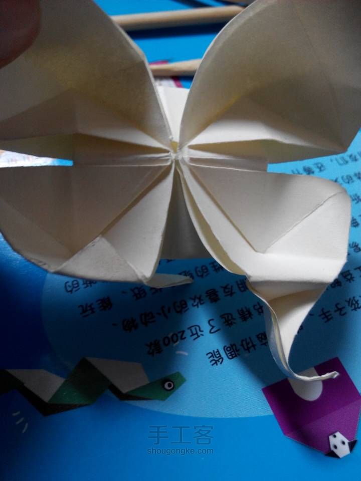 凤尾蝶折纸教程 第26步
