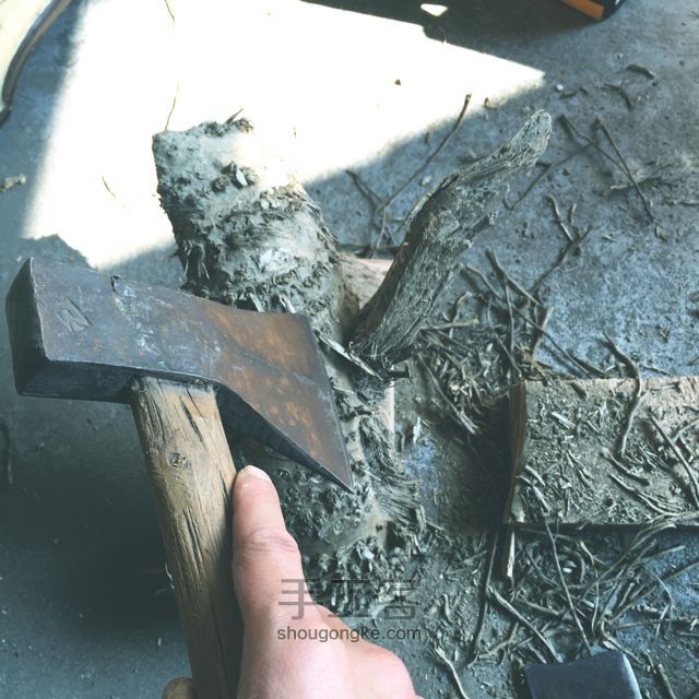 竹根盘--刀劈斧凿，男子汉的木作。 第5步