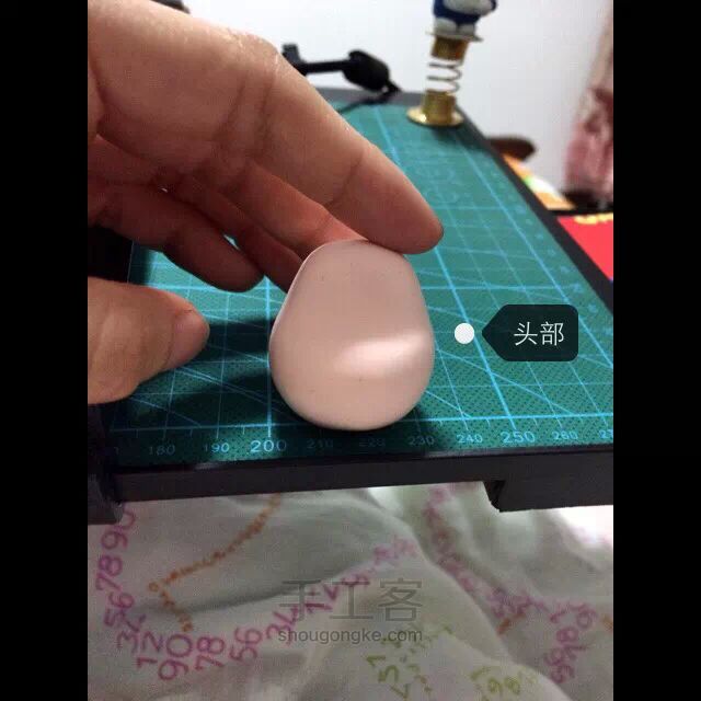 哆啦A梦胖虎粘土制作 第1步