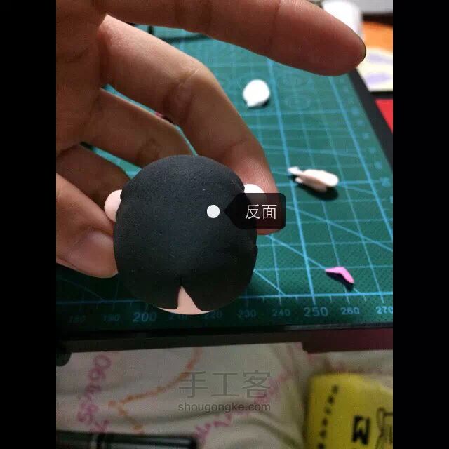 哆啦A梦胖虎粘土制作 第8步