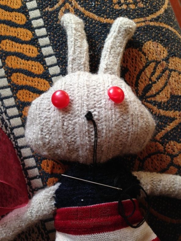 旧毛衣改造兔子玩偶 第17步