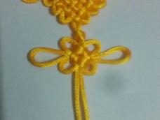 想做一个黄色的盘长结，有皇宫的气氛！要三米的线！！！