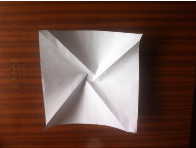 佐藤玫瑰折纸制作教程 第8步