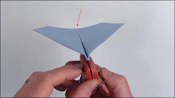 飞超远纸飞机。折纸教程 第25步