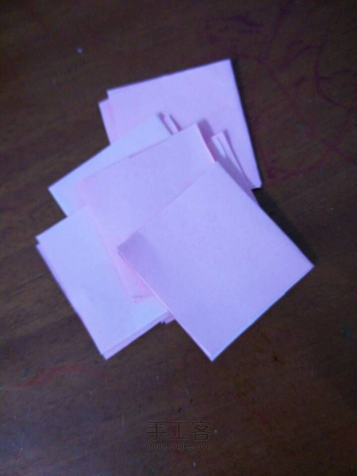 超简单纸玫瑰折纸教程 第2步
