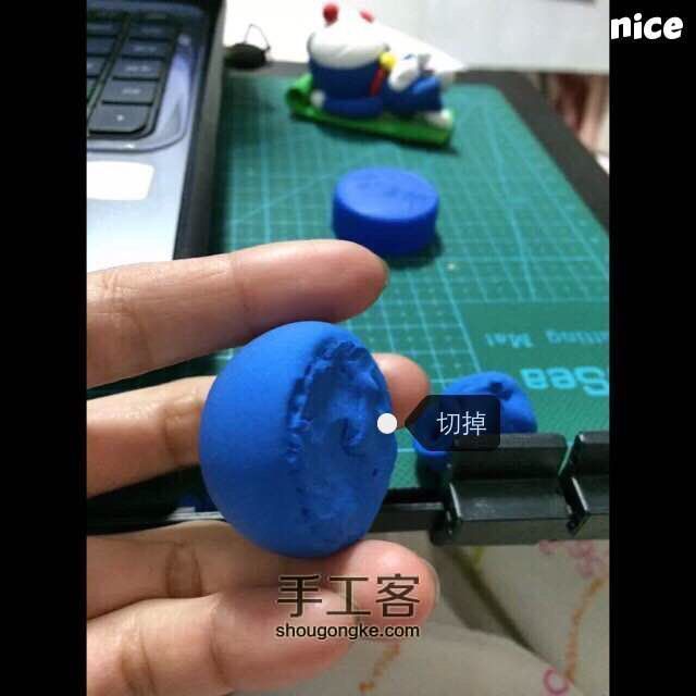 圣诞哆啦A梦制作教程 第3步