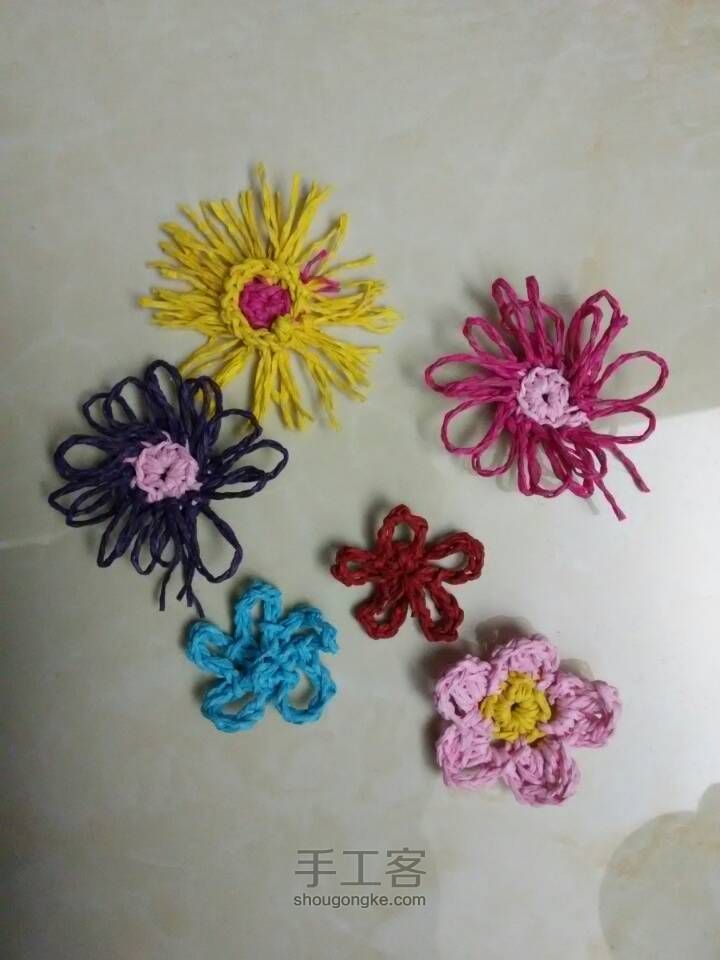 纸藤手钩花环制作教程 第10步