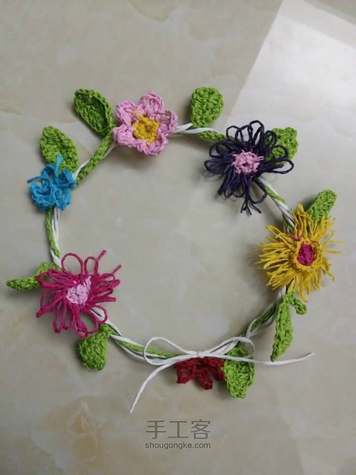 纸藤手钩花环制作教程 第12步