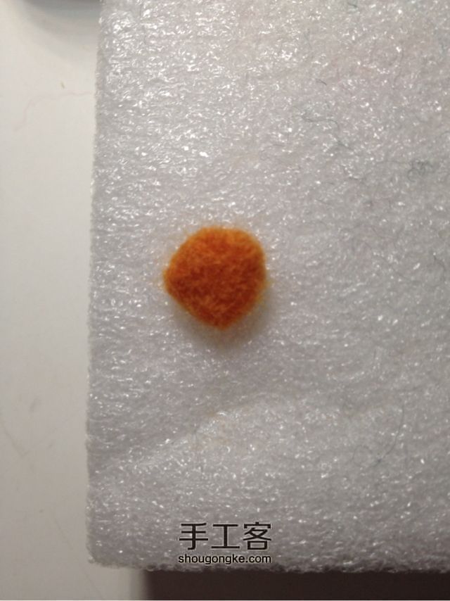 【羊毛毡车挂饰】寂寞的鸭子 第8步