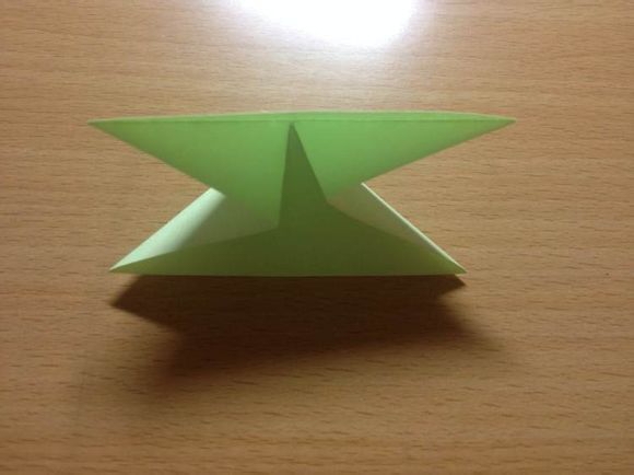 佳佳——折纸四叶草创意版 第4步