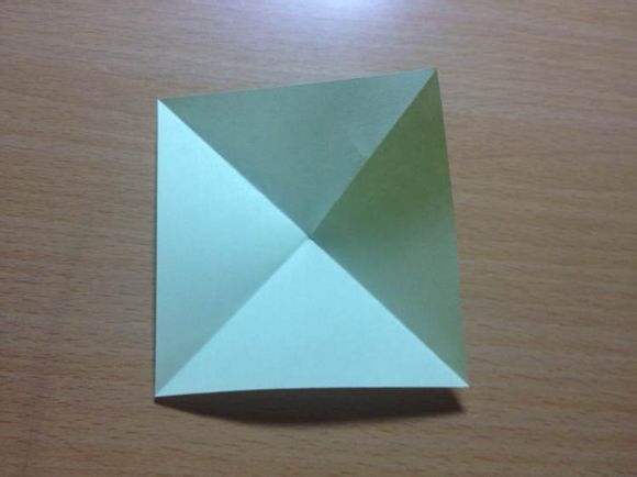 佳佳——折纸四叶草创意版 第3步