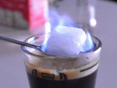 密制老北京风味酒香咖啡，正是“酒香馥郁咖啡浓”从此步入黑暗料理界！