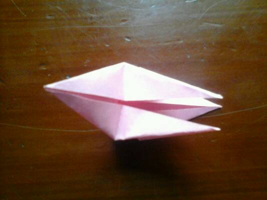 超简单折纸百合花教程 第3步