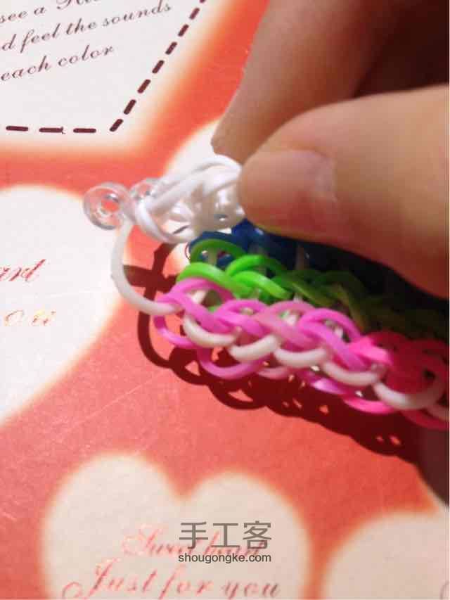 DIY橡筋编织—三排友谊手链 第20步