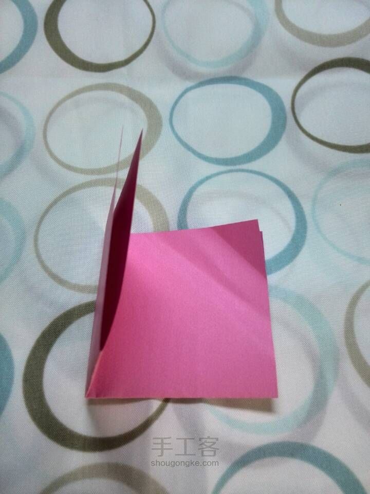 简易叠个盒子 纸艺教程 第2步