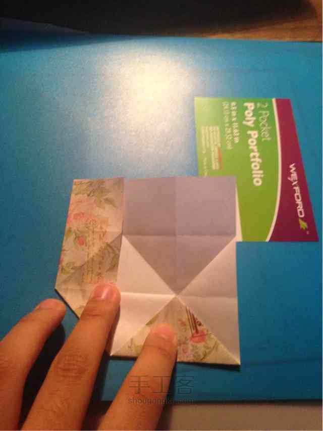 由正方形而变魔术玫瑰 折纸教程 第24步