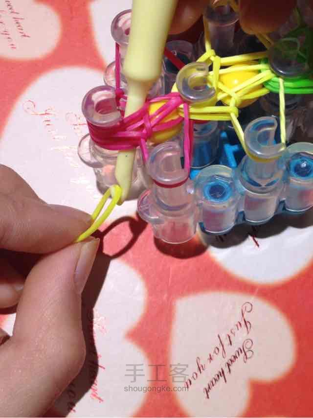 DIY橡筋编织教程—串珠手链 第20步