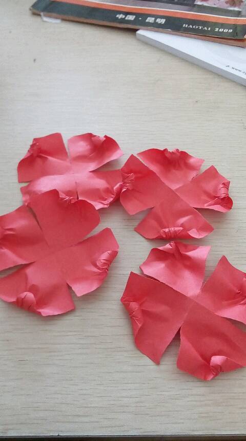 《原创》一张彩纸一朵玫瑰花教程。 第9步