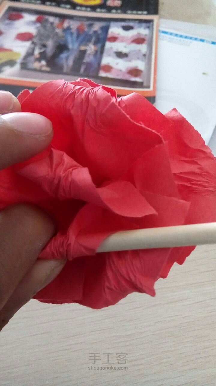 《原创》一张彩纸一朵玫瑰花教程。 第18步