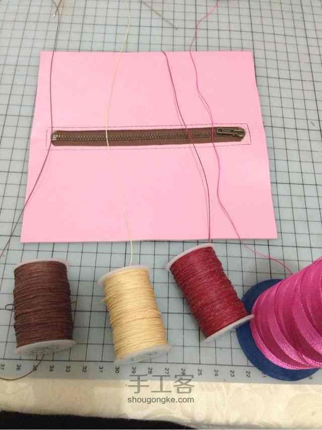 粉色蝴蝶结小羊皮钱包制作教程 第2步