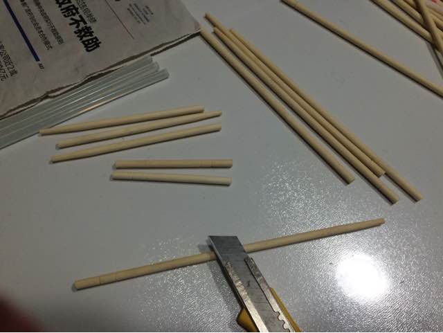 一次性竹筷变果篮 第2步