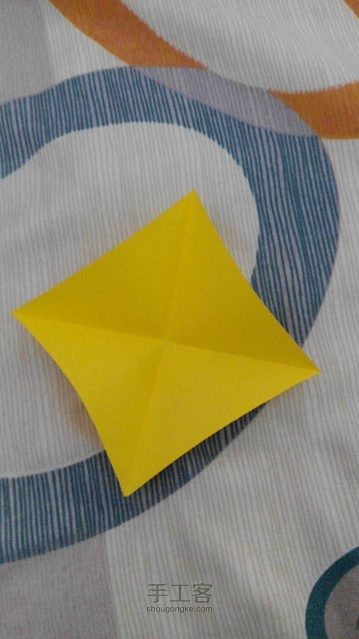 手工折纸蝴蝶制作教程 第2步