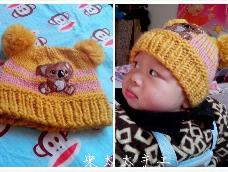 织帽子剩下了一点毛线，就给宝宝也织了一顶