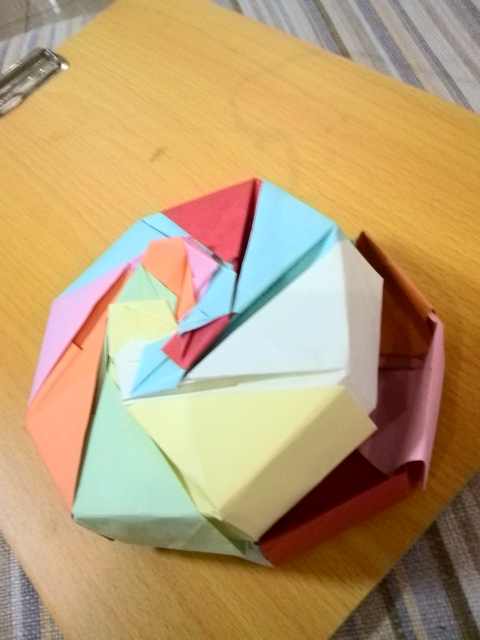 花样盒子  折纸教程 第16步