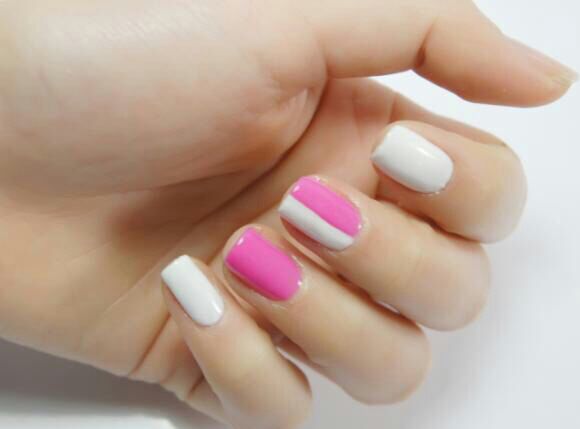 粉粉嫩嫩的爱心 美甲教程 第3步