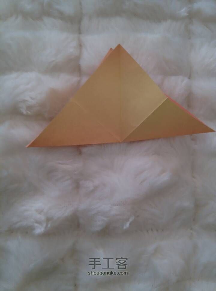 简单的百合花 折纸教程 第2步