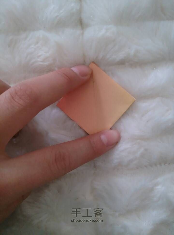 简单的百合花 折纸教程 第4步