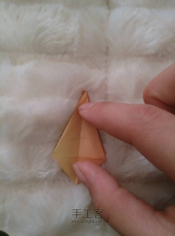 简单的百合花 折纸教程 第11步