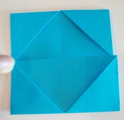 三角折纸笔筒教程折法 第7步