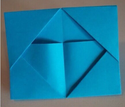 三角折纸笔筒教程折法 第8步