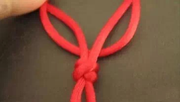 给自己编织一条红绳手链，戴着能转运！ 第3步